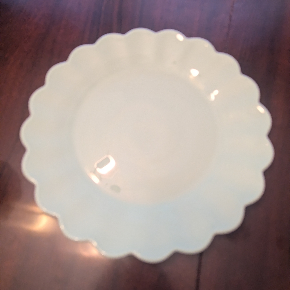 Pioneer Woman Dishes. Jade Green. Creamer, Scalloped Salad And Dinner Plates - Picture 9 of 11